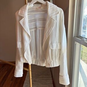 A.Peach Open-Knit White Jacket